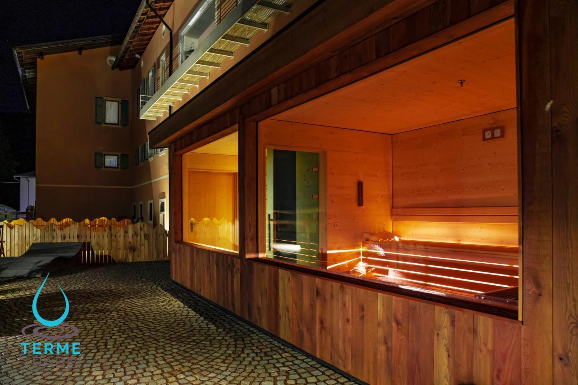 Hotel Terme Di Rabbi Bagni di Rabbi エクステリア 写真