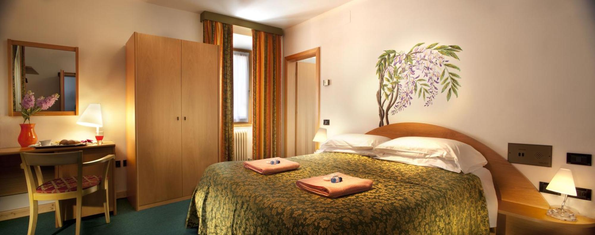 Hotel Terme Di Rabbi Bagni di Rabbi エクステリア 写真